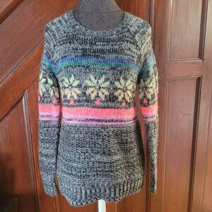 American Eagle Outfitters XS Gray Fair Isle Knit Sweater With Multi-Color Patter